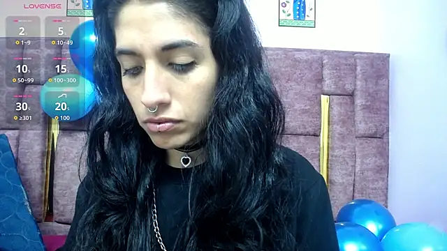 FRANCESCA LOVE  online show from April 2026 12:32:01 PM