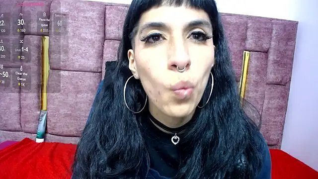 FRANCESCA LOVE  online show from May 2026 12:32:02 PM