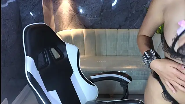 Lisa Doll Tx online show from March 2026 07:30:01 PM