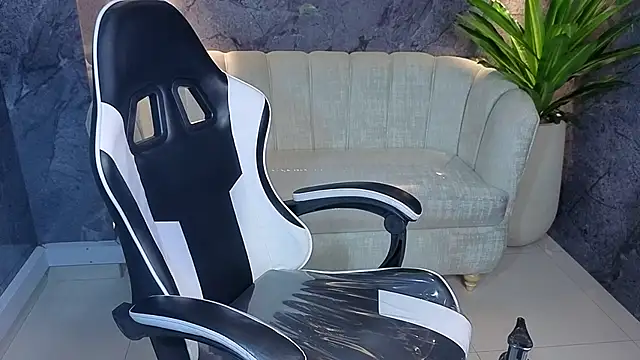 Lisa Doll Tx online show from April 2026 09:15:01 PM