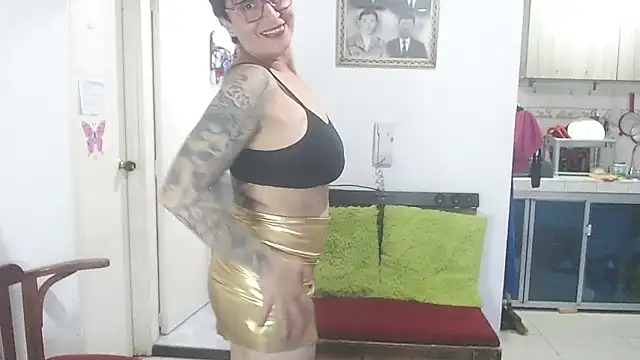 Snapshot of Charlotte_gray_ chatting on May 2026 01:44:01 AM Charlotte gray online show from May 2026 01:44:01 AM