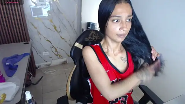 Snapshot of aylannyy_m chatting on April 2026 07:38:02 AM aylannyy m online show from April 2026 07:38:02 AM