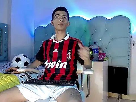 Snapshot of Apolo_Richards chatting on February 2026 07:48:01 PM Apolo Richards online show from February 2026 07:48:01 PM