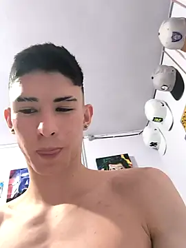 Camilow w online show from March 2026 10:16:02 PM