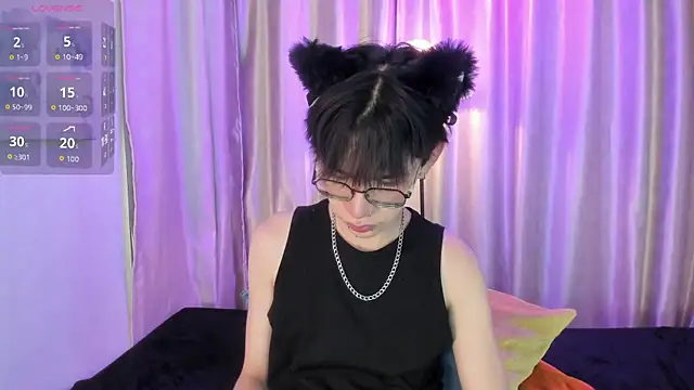 Demian Hush online show from May 2026 03:35:02 AM