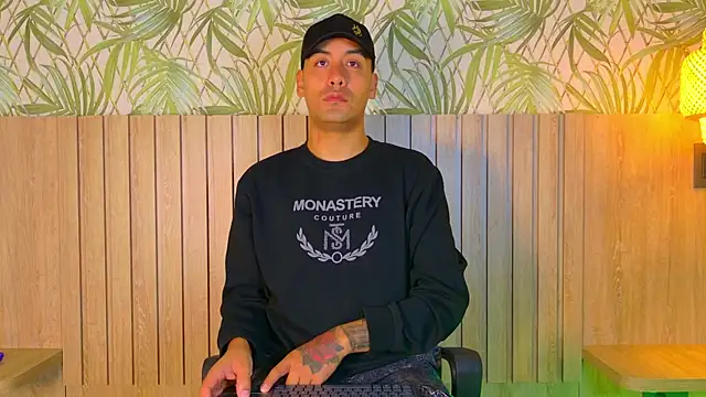 Snapshot of TommyBlue_ chatting on February 2026 06:59:02 PM TommyBlue online show from February 2026 06:59:02 PM