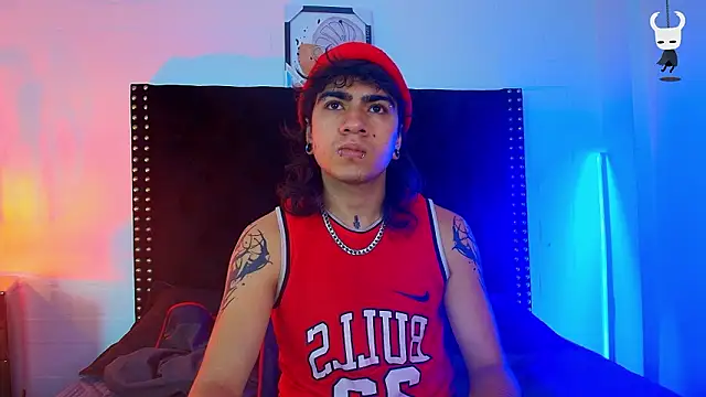 Axell Kussh online show from February 2026 12:02:01 PM