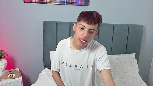 Snapshot of _camilo_ortiz chatting on April 2026 07:29:01 PM camilo ortiz online show from April 2026 07:29:01 PM