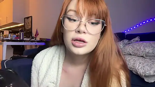 Snapshot of Sophiirose chatting on April 2026 07:45:02 PM Sophiirose online show from April 2026 07:45:02 PM