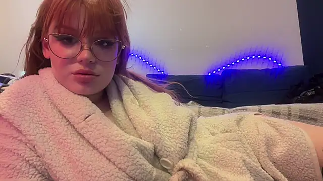 Snapshot of Sophiirose chatting on April 2026 07:20:02 PM Sophiirose online show from April 2026 07:20:02 PM