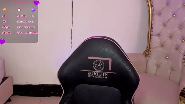 Snapshot of MAHYRA_TAY chatting on April 2026 07:55:01 PM MAHYRA TAY online show from April 2026 07:55:01 PM