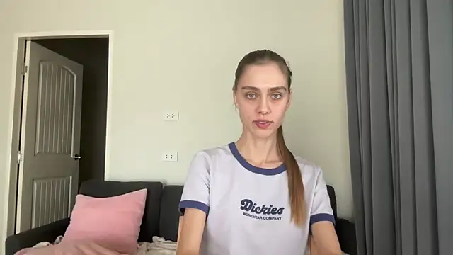 SonyaSweety online show from February 2026 06:26:01 AM