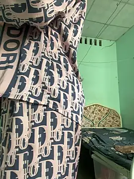 Snapshot of Lewd_couple chatting on February 2026 02:55:02 AM Lewd couple online show from February 2026 02:55:02 AM