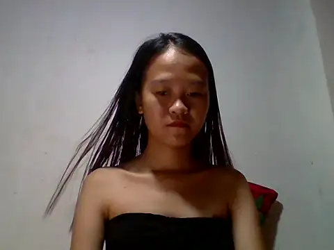 Yourlilpinayy online show from April 2026 12:24:02 AM