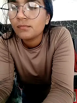 Zoe Renata online show from April 2026 11:36:02 AM