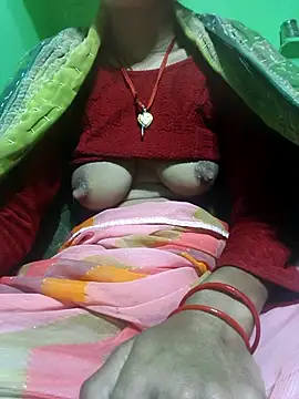 Snapshot of Komal4050 chatting on February 2026 01:46:01 AM Komal4050 online show from February 2026 01:46:01 AM