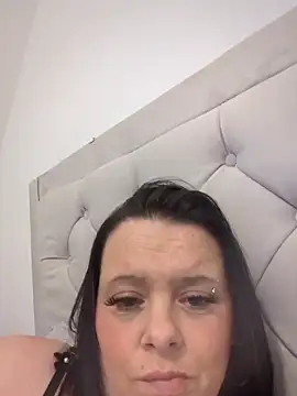 louisa36 online show from February 2026 10:57:02 PM