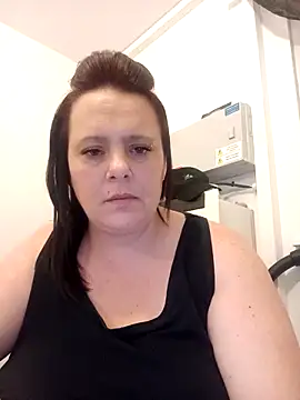 louisa36 online show from March 2026 10:28:01 PM