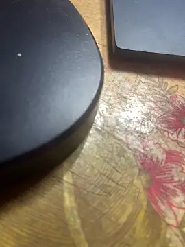 Miesi-c2clove online show from February 2026 04:21:02 PM