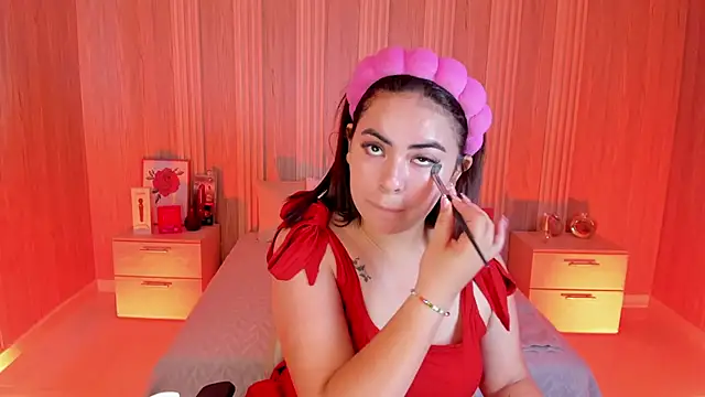 Lia Sweettt online show from February 2026 06:28:02 PM