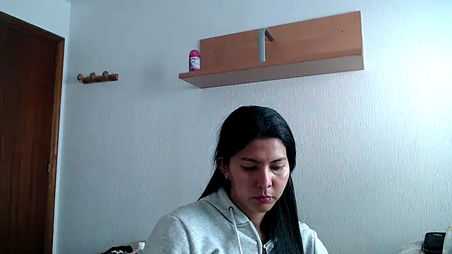 ZeforAitanna online show from March 2026 01:34:01 PM