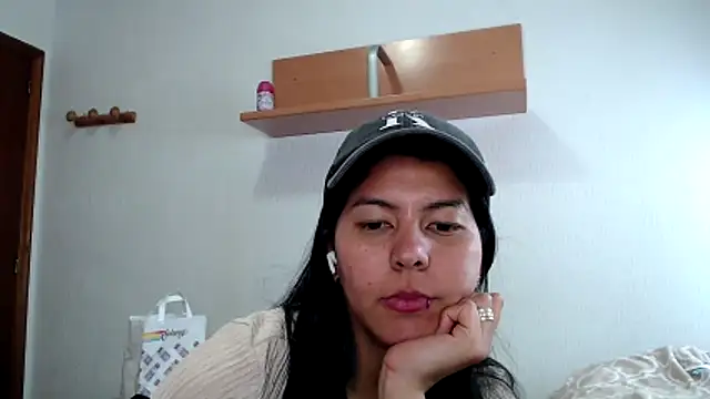 ZeforAitanna online show from April 2026 11:05:01 AM