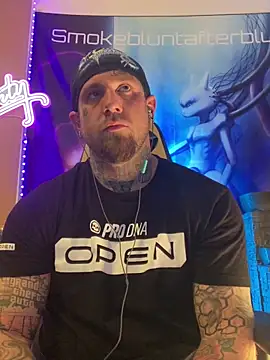 Smokebluntafterblunt online show from February 2026 11:56:01 PM