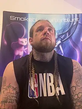 Smokebluntafterblunt online show from April 2026 03:22:01 AM
