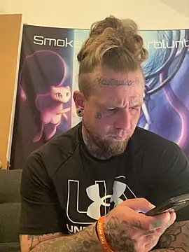 Smokebluntafterblunt online show from May 2026 03:56:01 AM