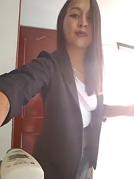 Snapshot of Paola_andrade chatting on February 2026 02:16:02 PM Paola andrade online show from February 2026 02:16:02 PM