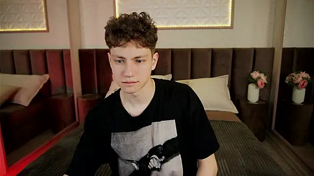 Snapshot of StefanBev chatting on March 2026 08:37:02 PM StefanBev online show from March 2026 08:37:02 PM