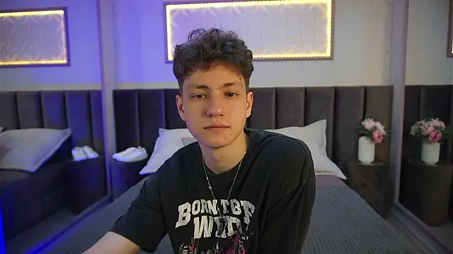 Snapshot of StefanBev chatting on March 2026 08:47:01 PM StefanBev online show from March 2026 08:47:01 PM