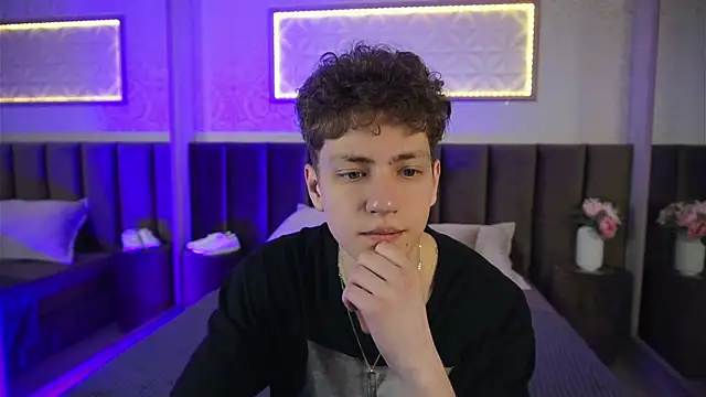 Snapshot of StefanBev chatting on March 2026 07:46:02 PM StefanBev online show from March 2026 07:46:02 PM