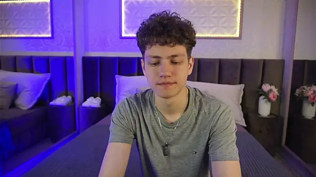 Snapshot of StefanBev chatting on April 2026 07:55:02 PM StefanBev online show from April 2026 07:55:02 PM