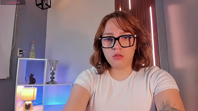 Snapshot of SimonaStar chatting on February 2026 12:56:02 PM SimonaStar online show from February 2026 12:56:02 PM