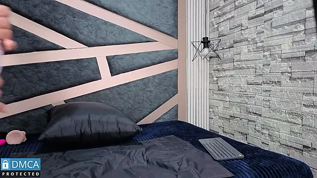 sandra rey  online show from February 2026 07:01:02 PM