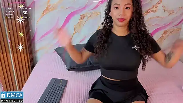 sandra rey  online show from June 2026 07:07:02 PM