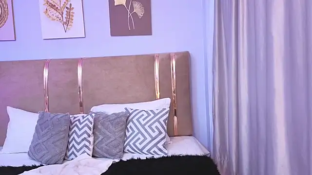 Snapshot of Mia_Naive chatting on March 2026 12:55:02 PM Mia Naive online show from March 2026 12:55:02 PM