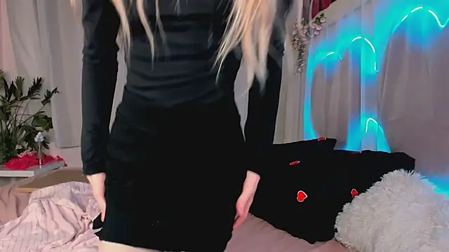lada2k4 online show from June 2026 05:13:02 AM