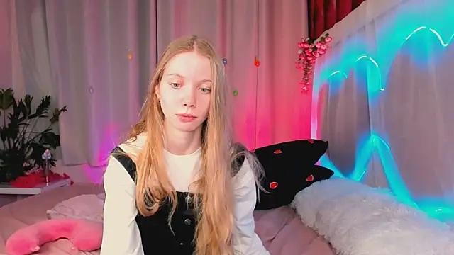 lada2k4 online show from June 2026 05:03:02 AM