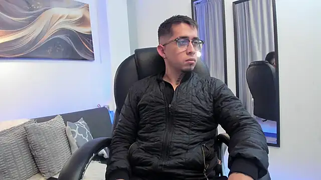 Tommas Jhonson online show from March 2026 03:35:02 AM