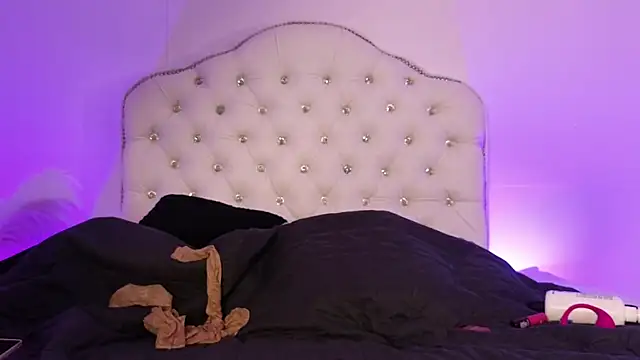 Axarasss  online show from June 2026 11:10:02 PM