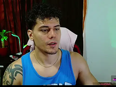 Logan0626 online show from June 2026 01:28:01 PM
