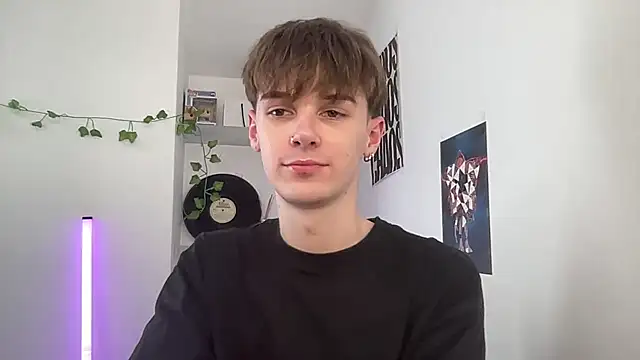 YourMilkyGuy online show from May 2026 03:09:02 PM
