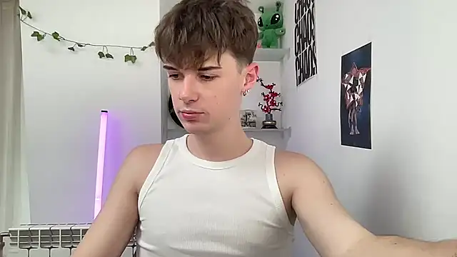 YourMilkyGuy online show from May 2026 12:00:02 PM