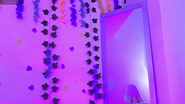 Snapshot of Ariana_Castillo__ chatting on February 2026 01:21:01 PM Ariana Castillo online show from February 2026 01:21:01 PM