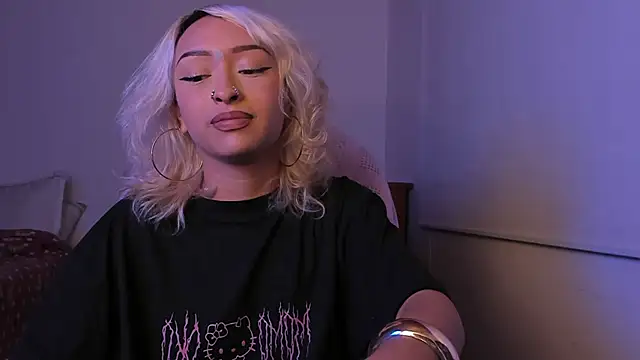 Snapshot of _AbbyIce chatting on February 2026 12:18:01 AM AbbyIce online show from February 2026 12:18:01 AM