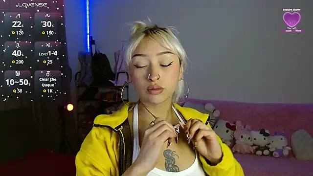 Snapshot of _AbbyIce chatting on February 2026 01:03:01 AM AbbyIce online show from February 2026 01:03:01 AM