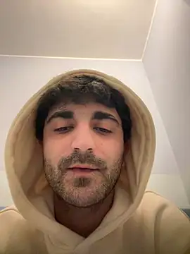 Snapshot of elia2711 chatting on February 2026 05:31:01 PM elia2711 online show from February 2026 05:31:01 PM