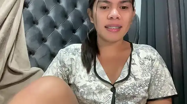 Snapshot of Mooree_naba chatting on January 2025 11:18:01 PM Mooree naba online show from January 2025 11:18:01 PM